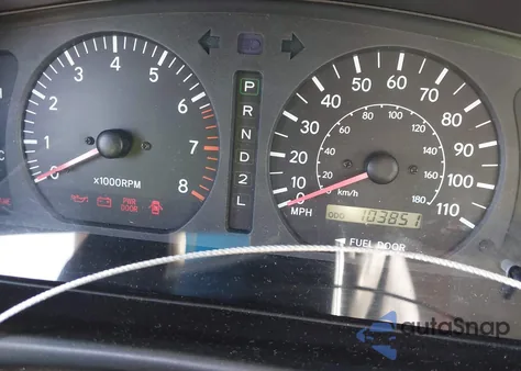 2000 Toyota Sienna Xle z USA, uszkodzony, nr VIN 4T3ZF13C5YU210781